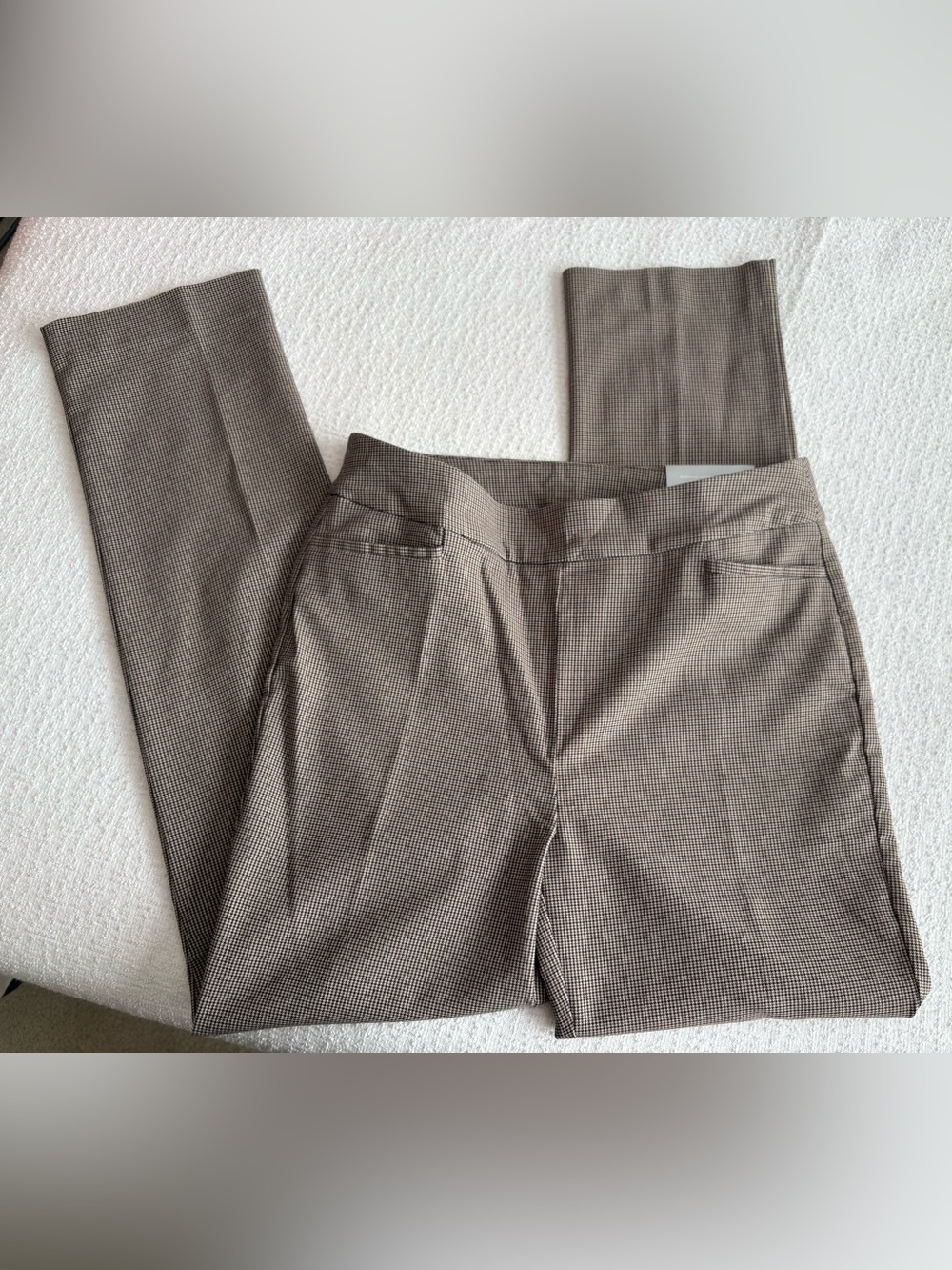 NWT Chicos Stretch womens Dress Pants in Taupe plaid